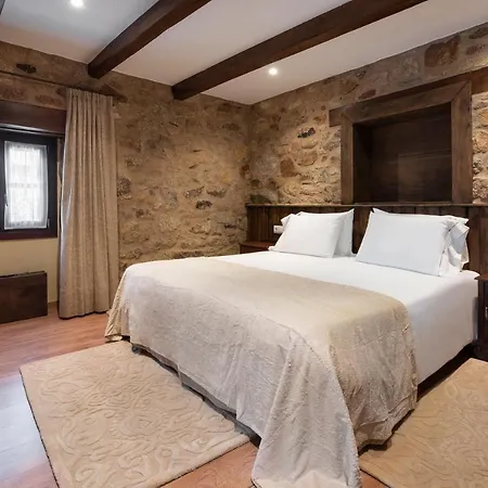 Pazo De Moreda *